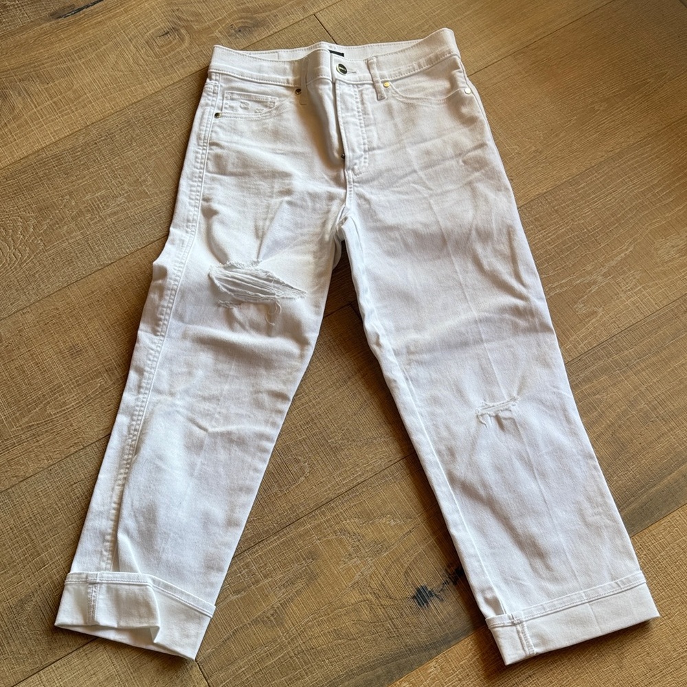 NWOT Express White Denim High-Rise straight ankle Jeans with Gold Hardware